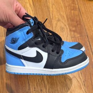 Nike Kids' Black and Light Blue Sneakers